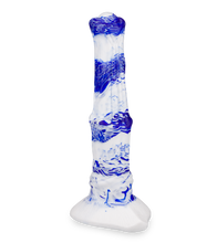 Load image into Gallery viewer, 26,5 cm langer Pferdedildo mit Saugnapf